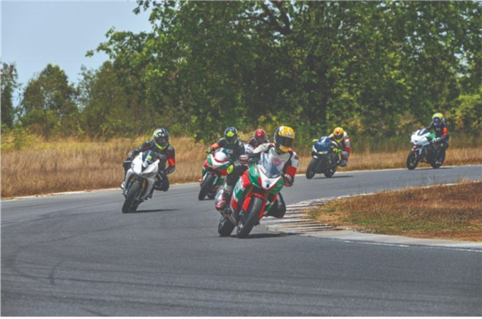 RACR riding school, trackday date announcement.